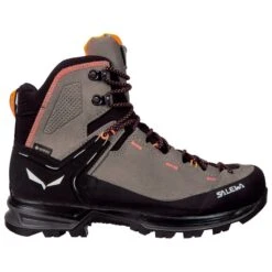 Chaussures De Trek Et Montagne Salewa MTN Trainer 2 Mid GTX Bungee Cord Black -Magasin De Matériel De Camping En Plein Air 23c0b75d0db709cc67af17386b999795e58e84da E22SALECHA2203960 1