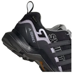 Chaussures De Randonnée Adidas Terrex Swift R2 Gtx W Cblack/Dgsogr/Prptnt -Magasin De Matériel De Camping En Plein Air 442a161990df17a3b46a806217b499bc1aa95c0c E22ADIDCHA2221367 10