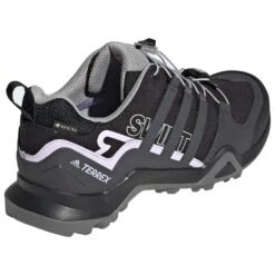 Chaussures De Randonnée Adidas Terrex Swift R2 Gtx W Cblack/Dgsogr/Prptnt -Magasin De Matériel De Camping En Plein Air 45d43f1709e7ff932036b9914e3b78b5fb15d888 E22ADIDCHA2221367 2