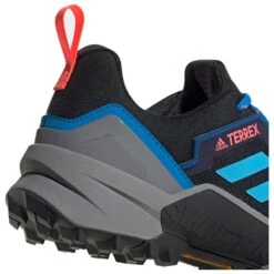 Chaussures De Randonnée Adidas Terrex Swift R3 Gtx Blue Rush Sky Rush Core Black -Magasin De Matériel De Camping En Plein Air 4a309587b8f703a0617d4f3fa4e1d153bfb03881 E22ADIDCHA1221365 904