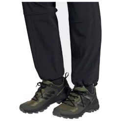 Chaussures De Randonnée Adidas Terrex Swift R3 Gtx Focus Olive Core Black Grey Five -Magasin De Matériel De Camping En Plein Air b5fc8533ff228a9c5a5c773458601370c58bbdc1 E22ADIDCHA1221362 901