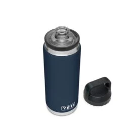 Gourde Yeti Rambler 26 Oz (760ml) Navy -Magasin De Matériel De Camping En Plein Air cd09038ee3249179af3ddb6263337c54193f93a0 E22YETIACC88008 YETI0102262 3
