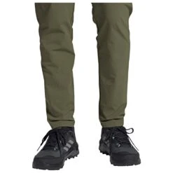 Chaussures De Randonnée Adidas Terrex Ax4 Gtx W Cblack Grethr Minton -Magasin De Matériel De Camping En Plein Air e23f4c61f74b91cd412f4d5e2388eb637d00e8e1 E22ADIDCHA2221360 901